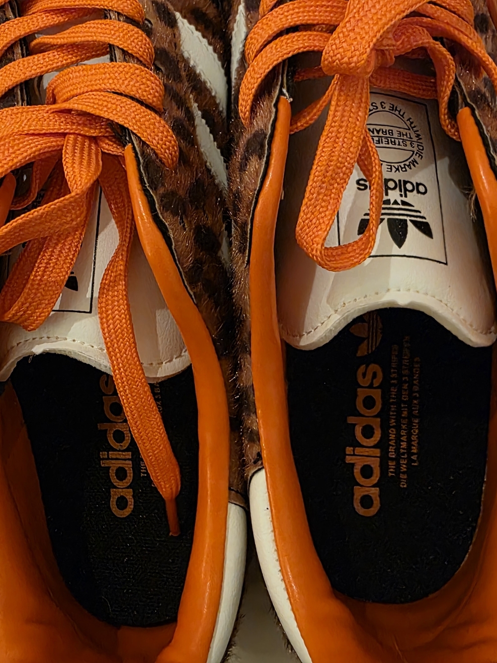 Mens Adidas Sambas Original OG Leopard Print Sneakers - Picture 4 of 7